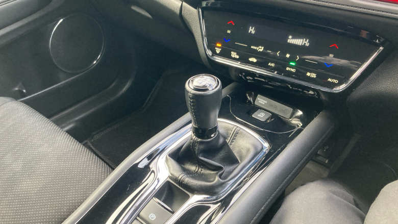 Honda HR-V 1.5 i-VTEC SE Navi 5dr Petrol Hatchback